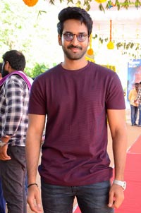 Aadi Pinisetty's Clap Movie Muhurat