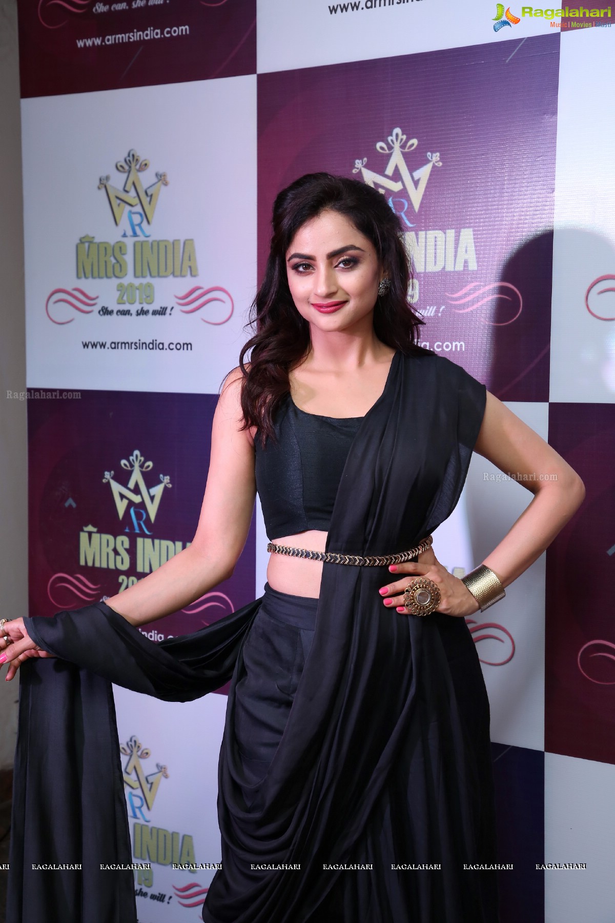 AR Mrs India 2019 Hyderabad Auditions at Amrutha Castle