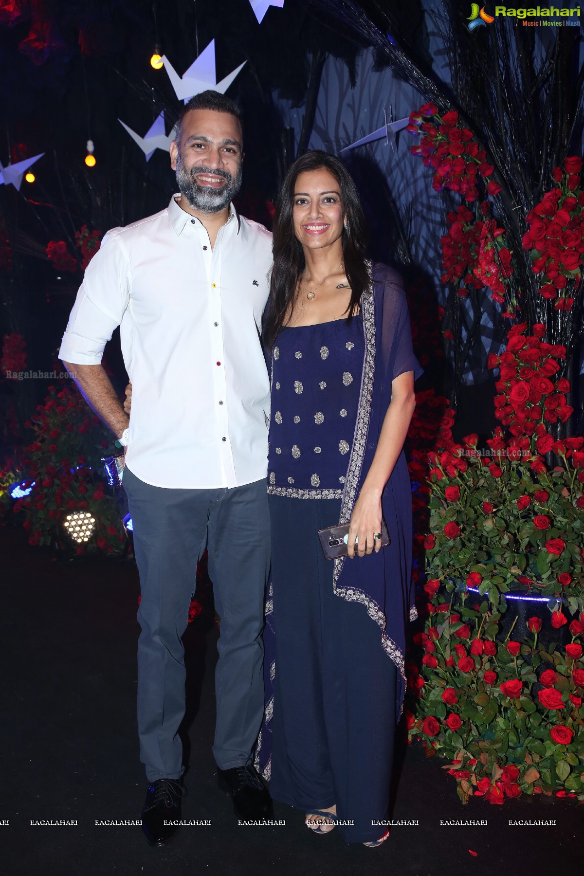 Ashu Gauri & Vicky Gauri Silver Wedding Anniversary at Anvaya Convention