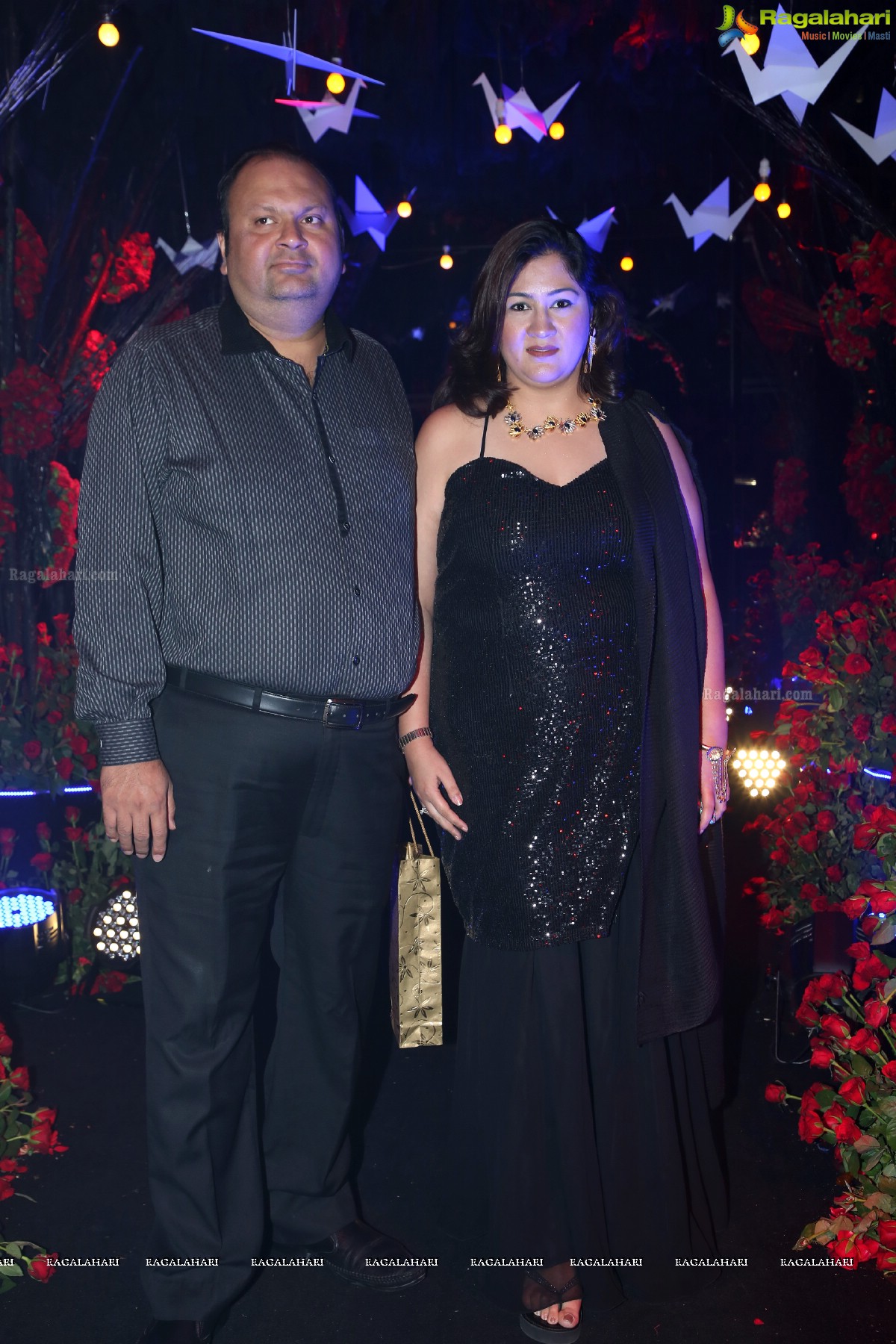 Ashu Gauri & Vicky Gauri Silver Wedding Anniversary at Anvaya Convention