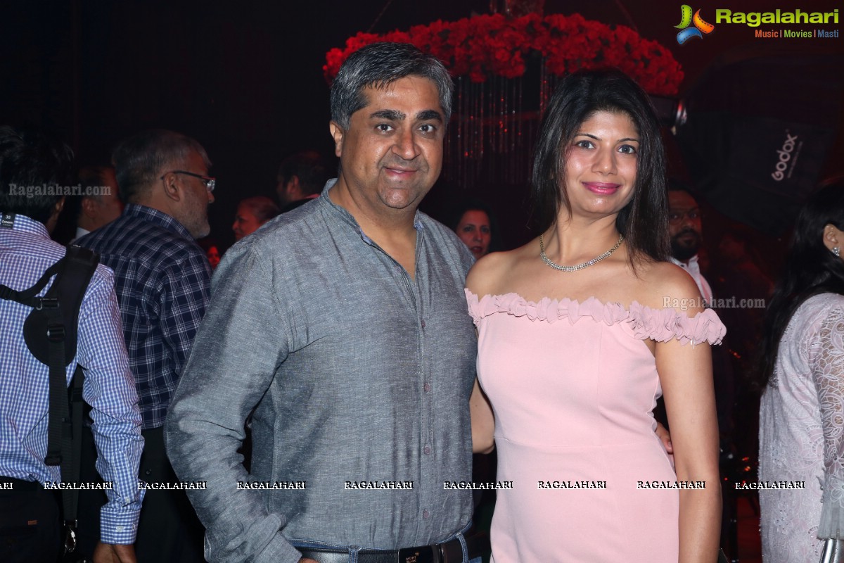 Ashu Gauri & Vicky Gauri Silver Wedding Anniversary at Anvaya Convention