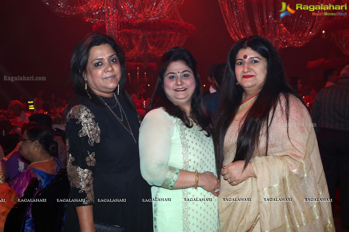 Ashu Gauri & Vicky Gauri Silver Wedding Anniversary at Anvaya Convention