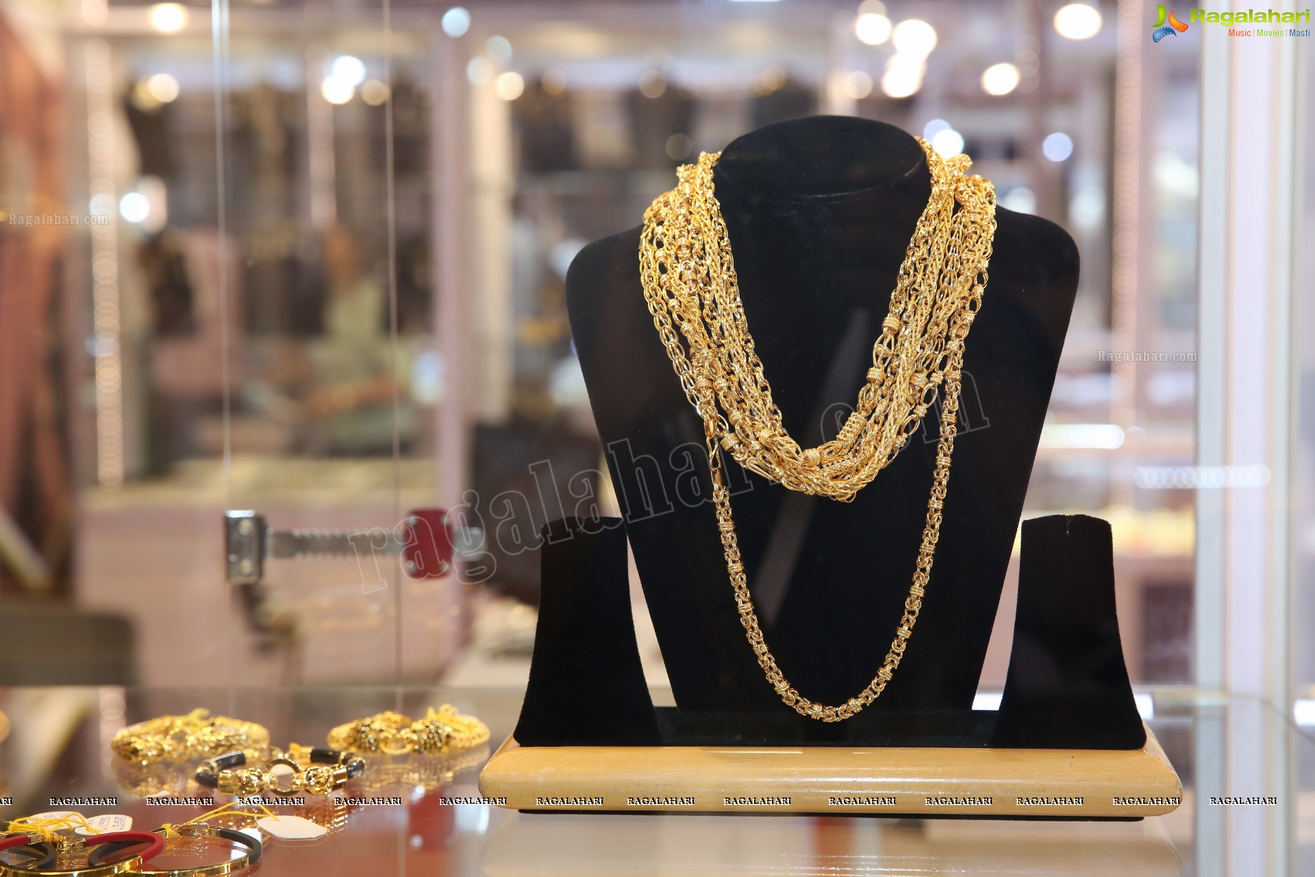 Hyderabad Jewellery, Pearl and Gem Fair Showcases Splendid Collection in its 12th Edition