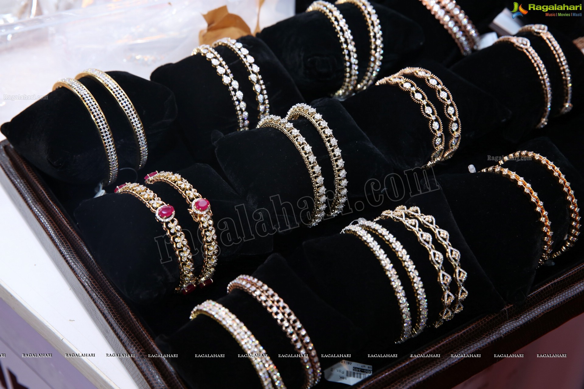 Hyderabad Jewellery, Pearl and Gem Fair Showcases Splendid Collection in its 12th Edition