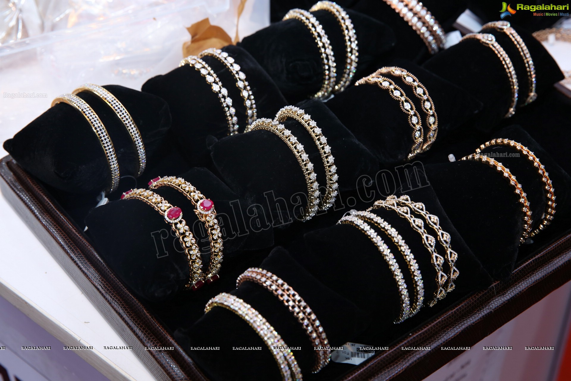 Hyderabad Jewellery, Pearl and Gem Fair Showcases Splendid Collection in its 12th Edition