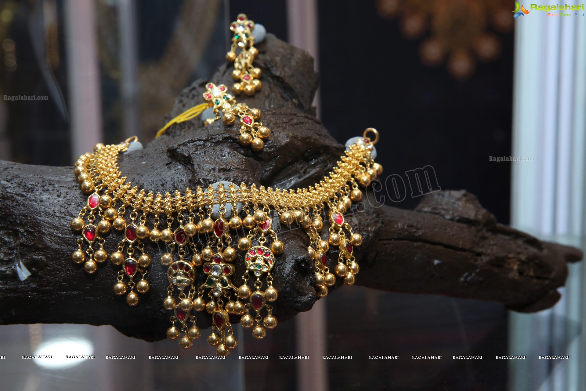 Hyderabad Jewellery, Pearl and Gem Fair Showcases Splendid Collection in its 12th Edition