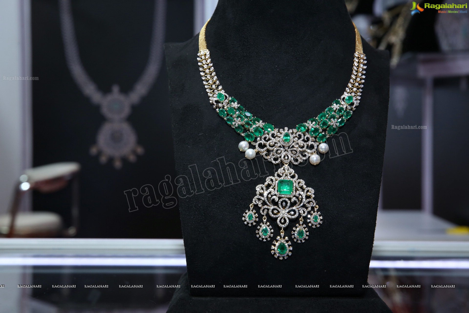 Hyderabad Jewellery, Pearl and Gem Fair Showcases Splendid Collection in its 12th Edition