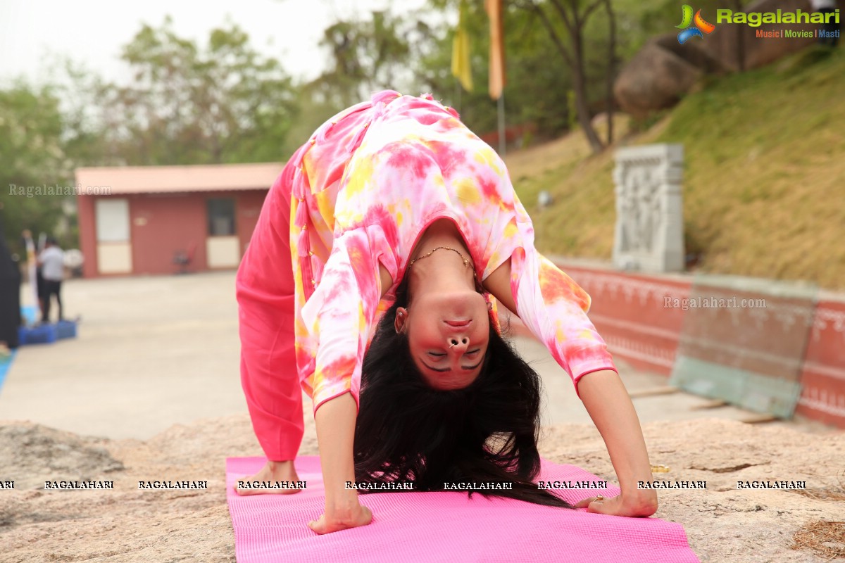 International Day of Yoga 2019- Stretch out the Stress with Nisha