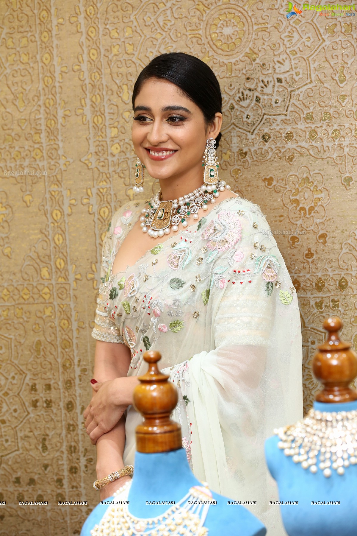 Regina Cassandra Launches Signature Bridal Lounge at Kalasha Jewels