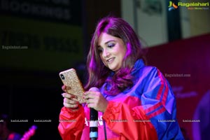 Monali Thakur Live in Concert at Forum Rocks