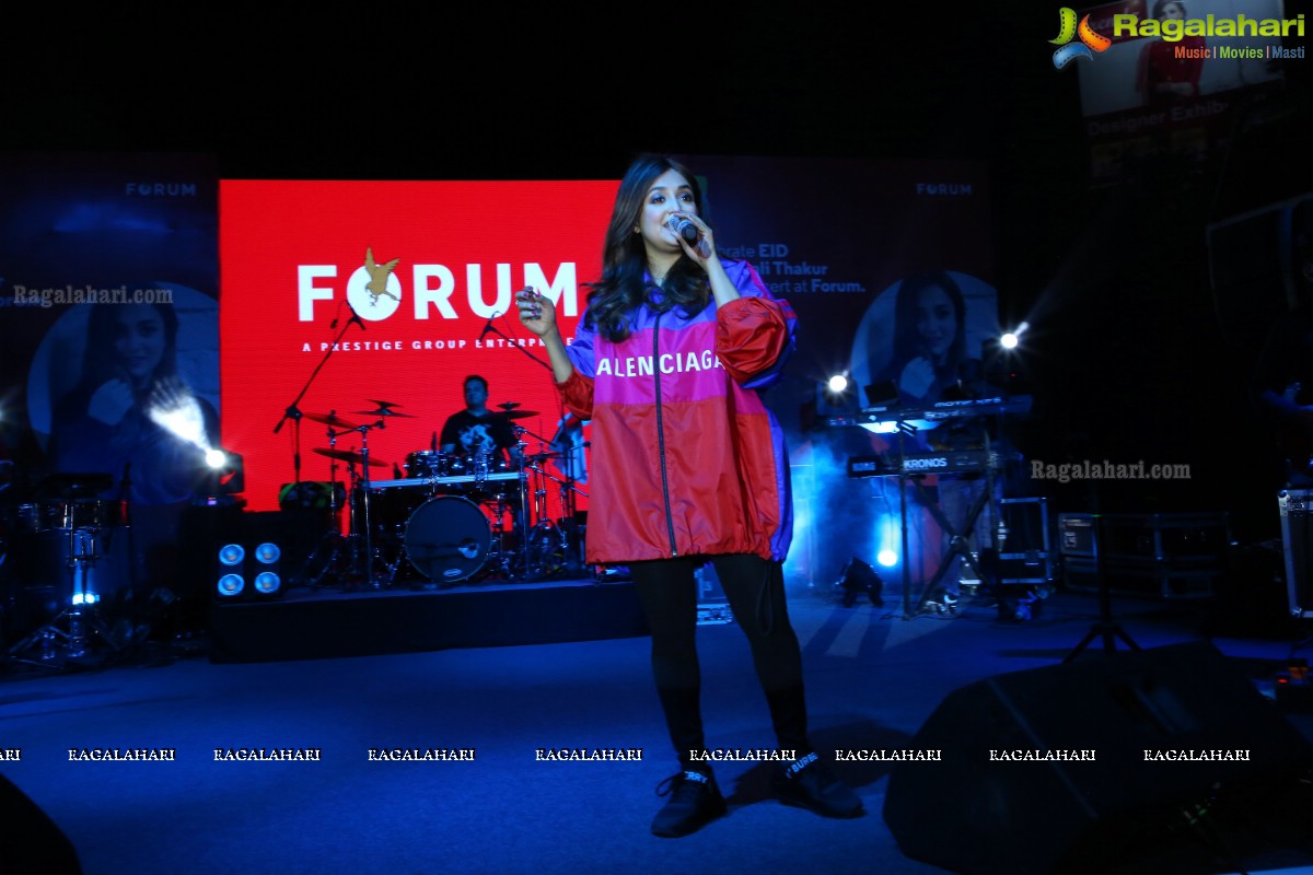 Monali Thakur Live in Concert at Forum Rocks