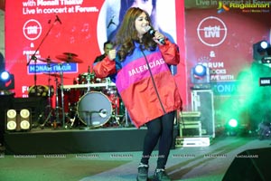 Monali Thakur Live in Concert at Forum Rocks