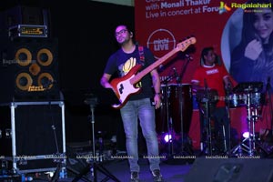 Monali Thakur Live in Concert at Forum Rocks