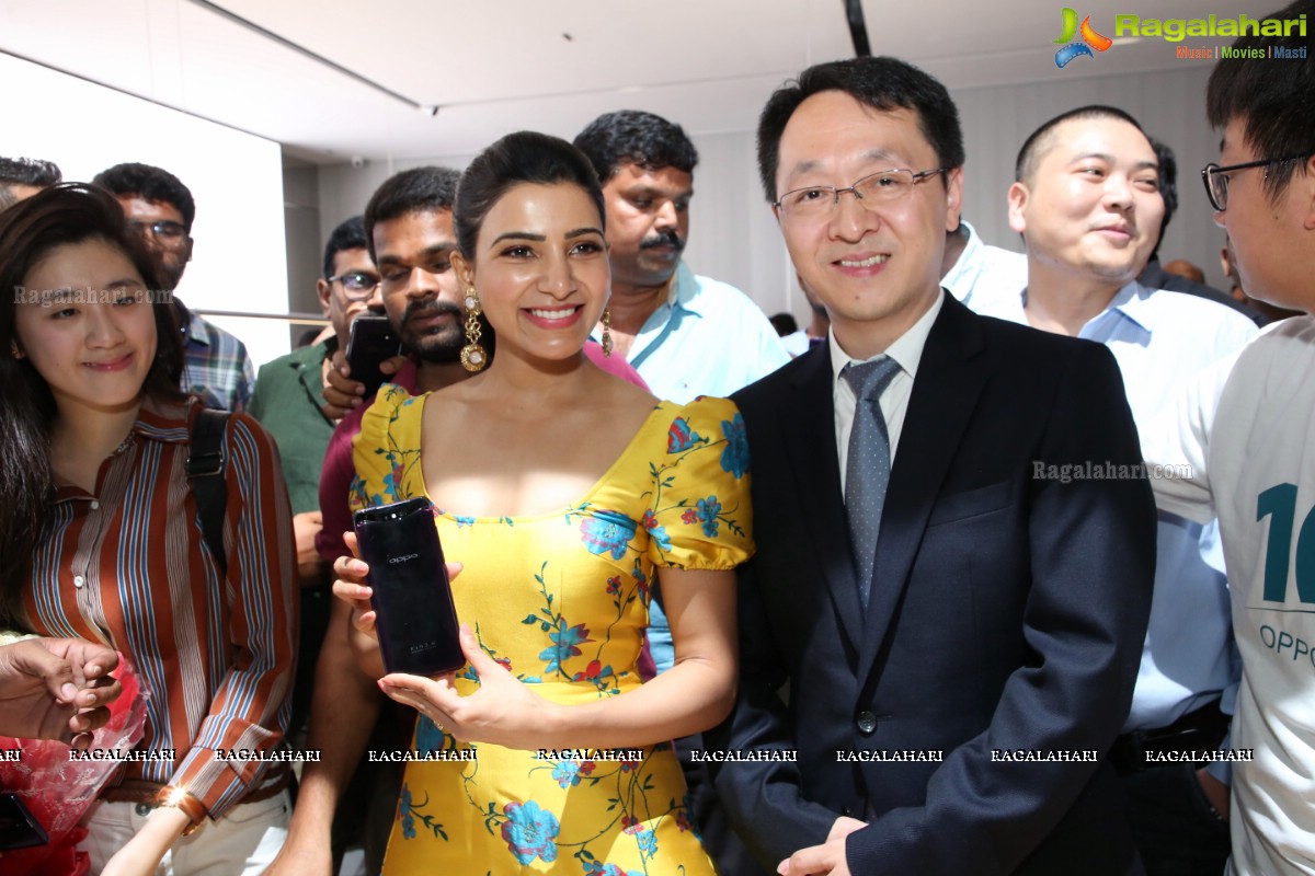 Oppo Launches South Asia’s First Premium Flagship Store at Sharath City Capital Mall