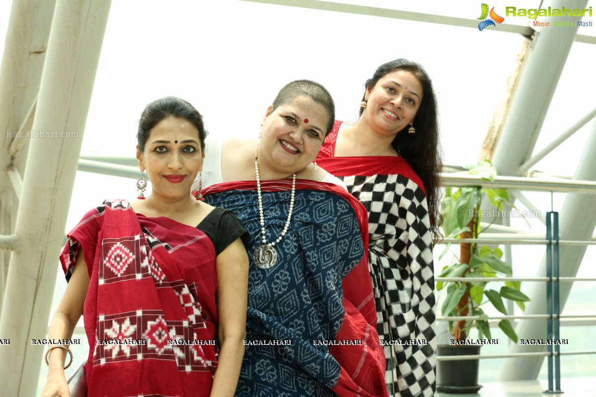 The Global 100 Sarees Pact group Handloom Showcase supporting Mallesham Movie