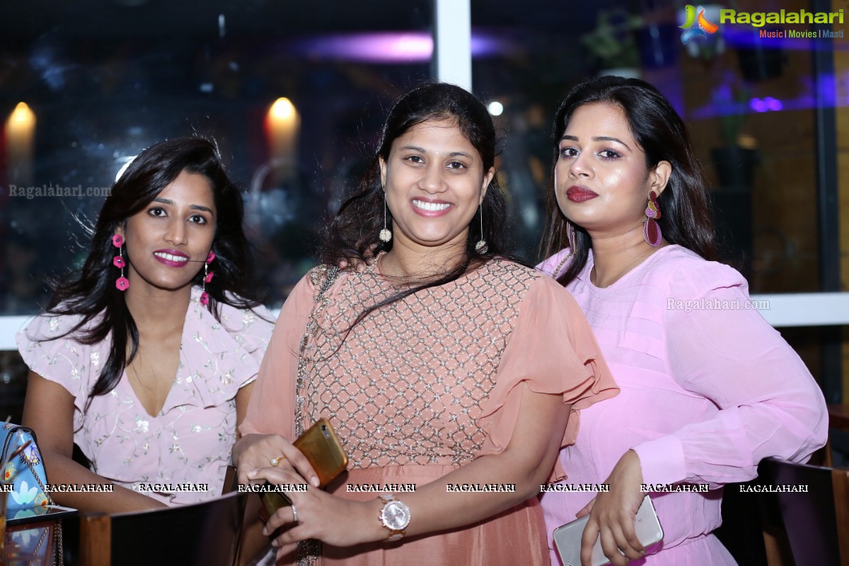 Swetha Reddy Birthday Bash at Sound Garden Cafe