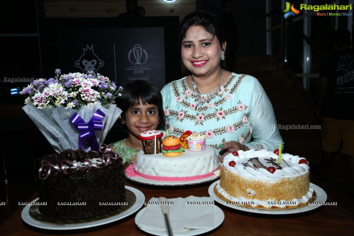 Swetha Reddy Birthday Bash at Sound Garden Cafe