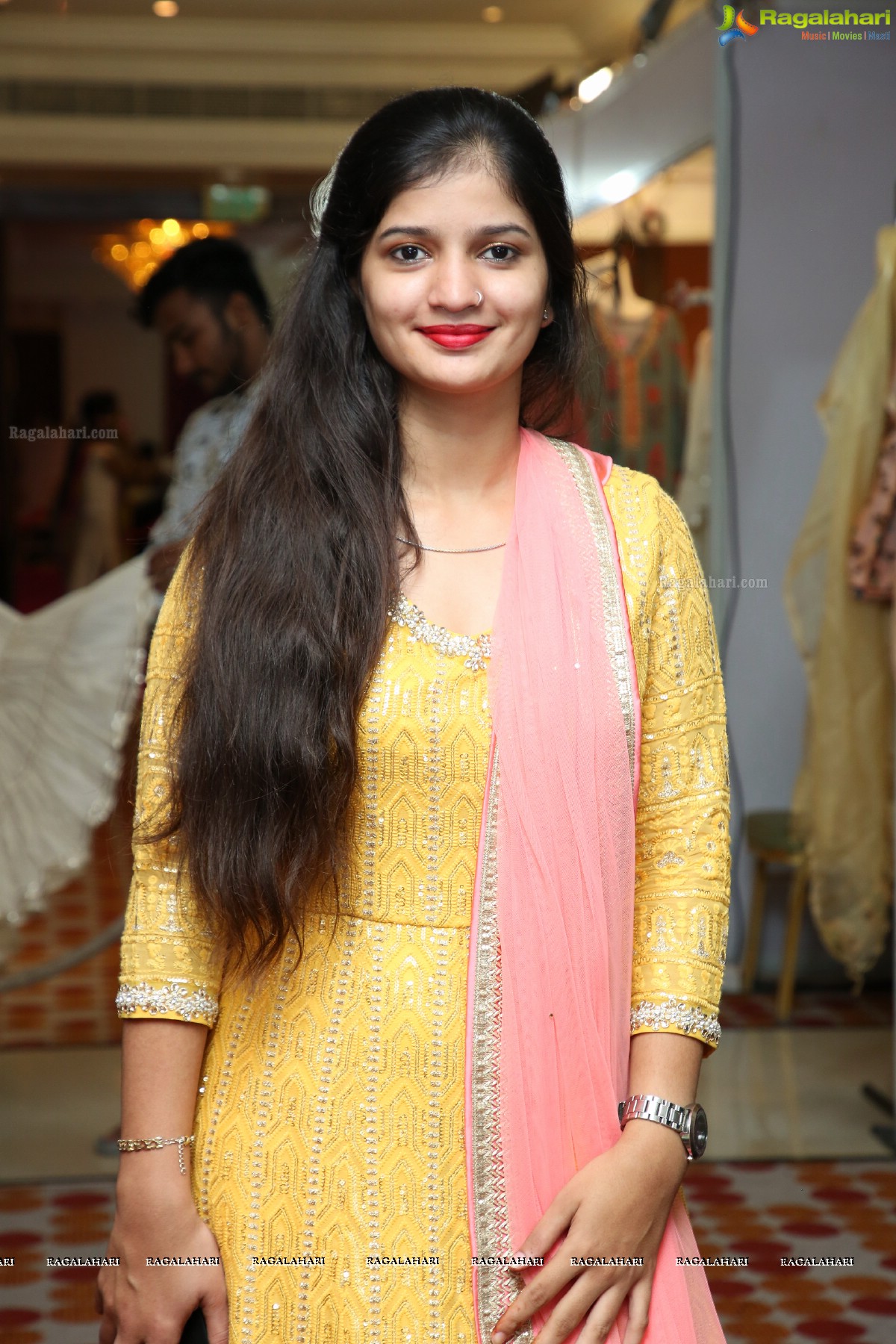 Srijitha Ghosh Launches Trendz Exhibition at Taj Krishna