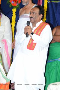 Vishaka Saradha Peetam Swami Visits Filmnagar Temple