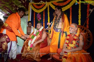 Vishaka Saradha Peetam Swami Visits Filmnagar Temple