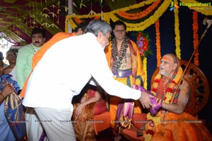 Vishaka Saradha Peetam Swami Visits Filmnagar Temple