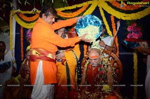 Vishaka Saradha Peetam Swami Visits Filmnagar Temple