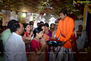 Vishaka Saradha Peetam Swami Visits Filmnagar Temple