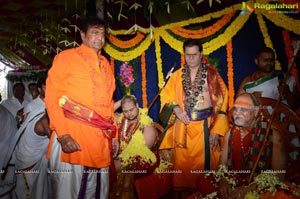 Vishaka Saradha Peetam Swami Visits Filmnagar Temple