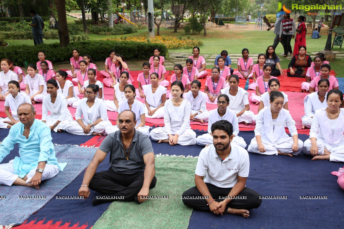 Yoga for Heart at Jalagam Vengal Rao Park by Basavatarakam Indo American Cancer Hospital