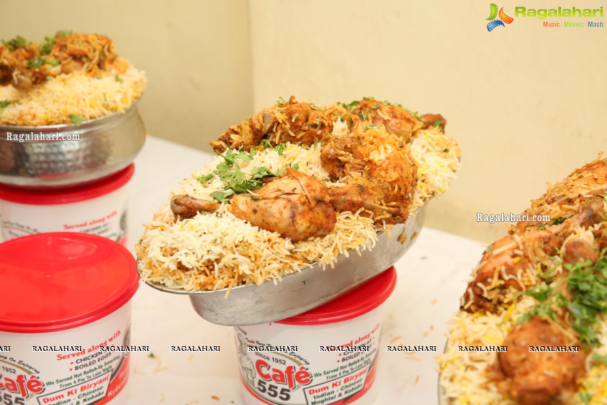 Cafe 555, Famous Haleem Maker of Hyderabad, Introduces Its Haleem