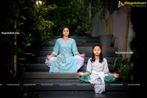 Pop Singer Smita And Daughter Shivi Yoga Session