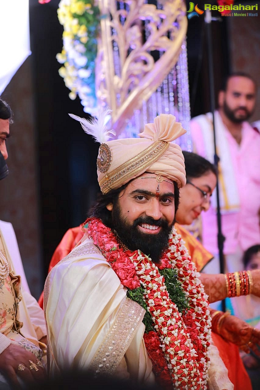 Ashish Gandhi and Nikitha's Wedding Photos