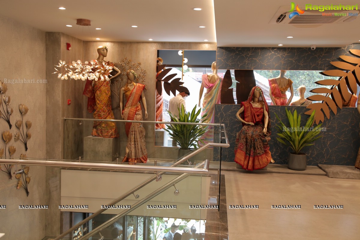 Queen of Sarees, Kankatala Launches 11th Retail Outlet in Kukatpally, Hyderabad