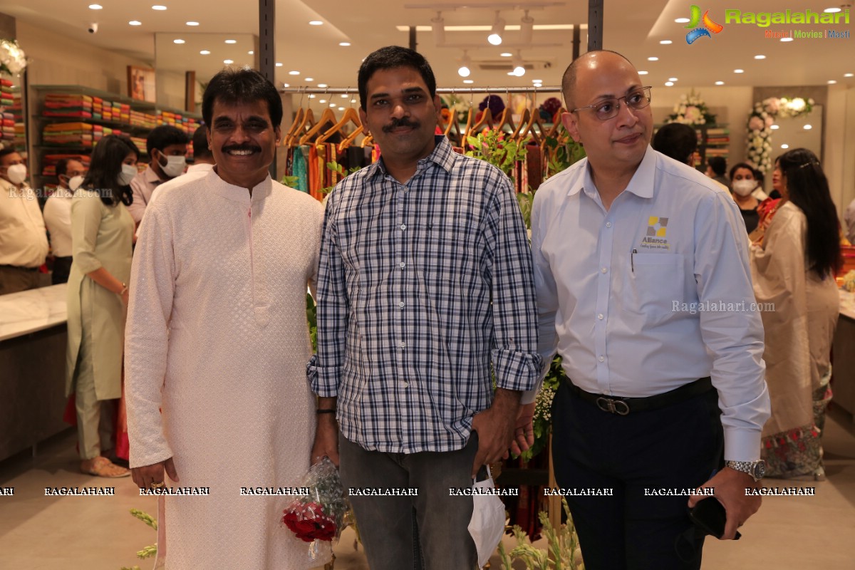 Queen of Sarees, Kankatala Launches 11th Retail Outlet in Kukatpally, Hyderabad