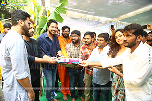 Veyi Daruveyyi Movie Opening