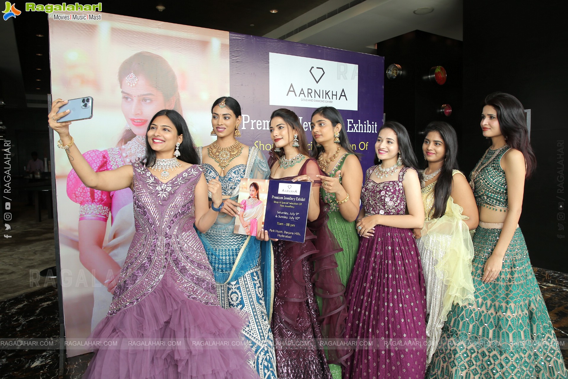 Aarnikha Gold and Diamond Exhibit Initiating Countdown and Fashion Show