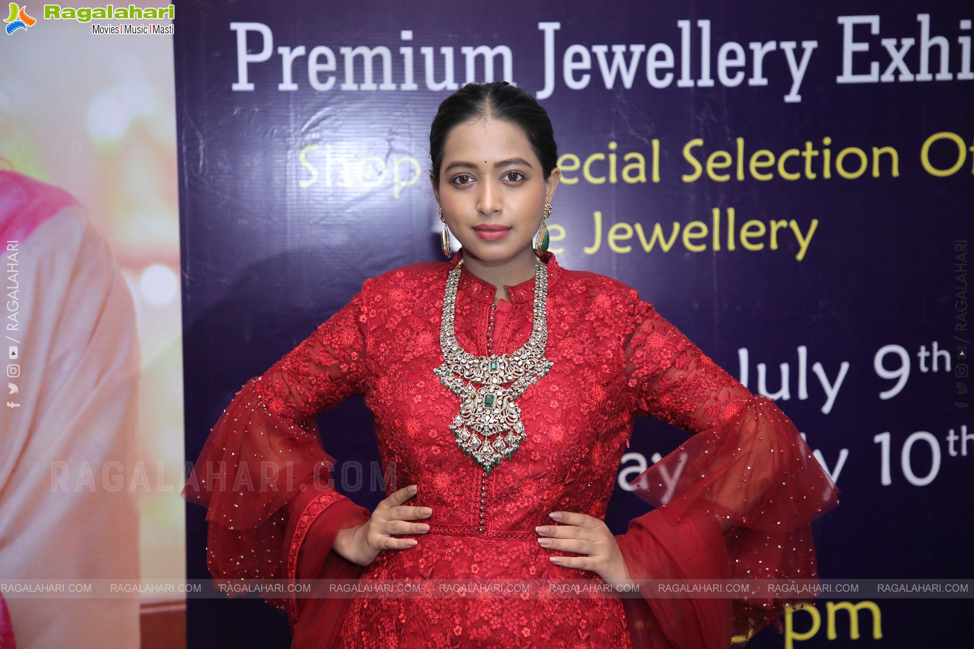 Aarnikha Gold and Diamond Exhibit Initiating Countdown and Fashion Show