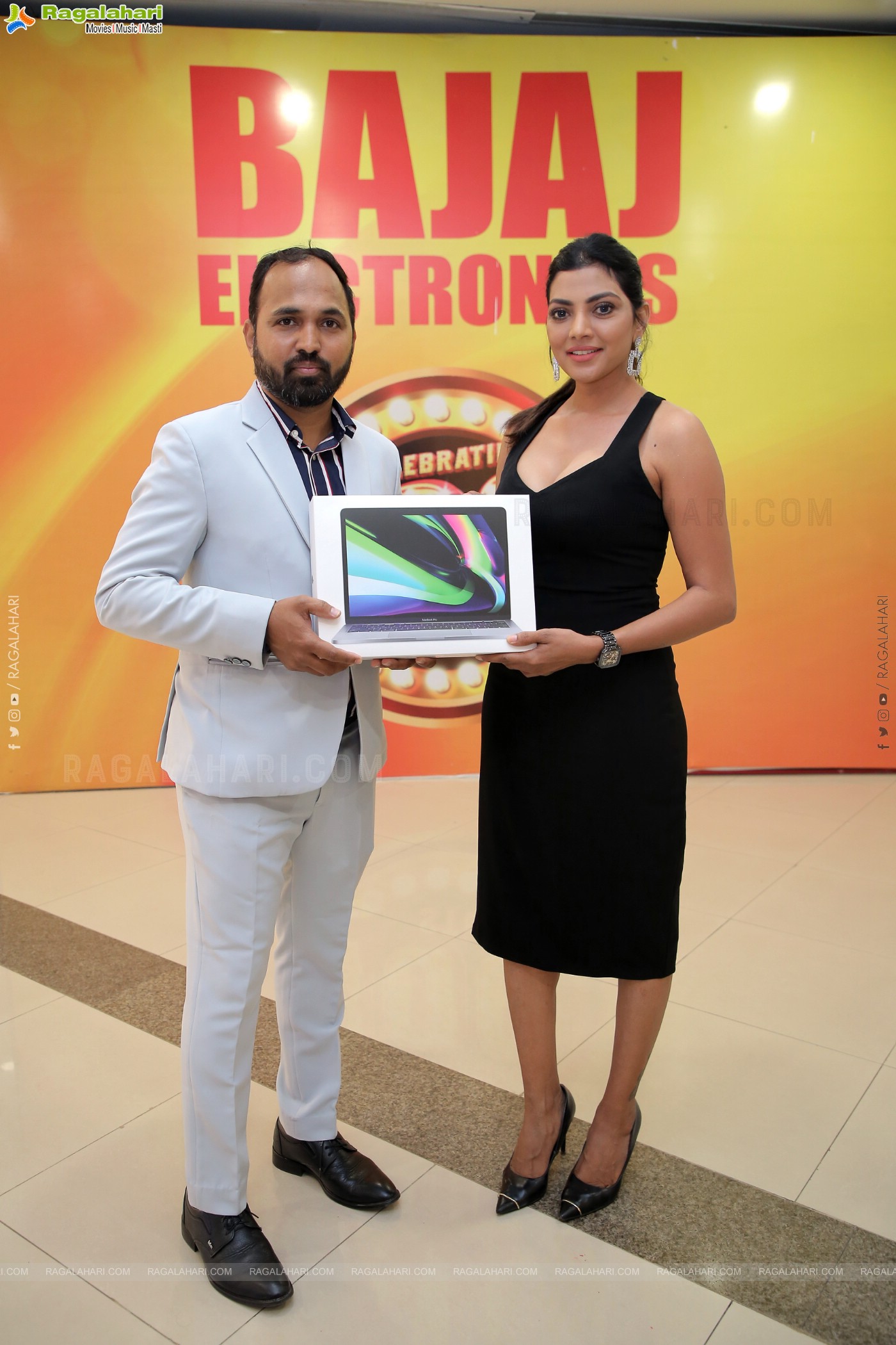 Bajaj Electronics' Biggest Laptop Sale 'Think Laptop, Think Bajaj Electronics', Hyderabad