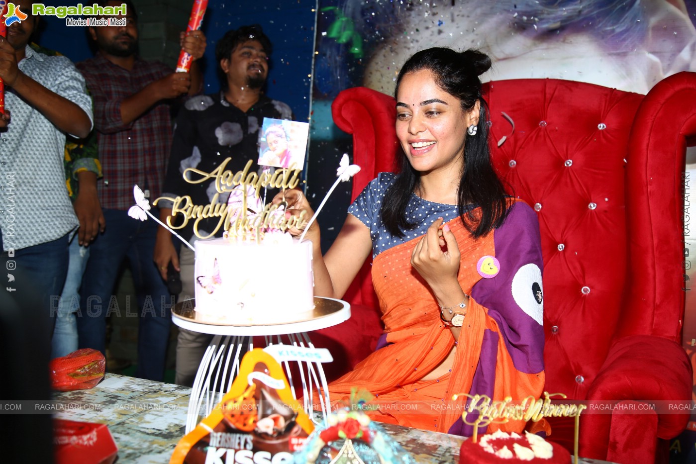 Bigg Boss Telugu Winner Bindu Madhavi Birthday Celebrations at Red Lion