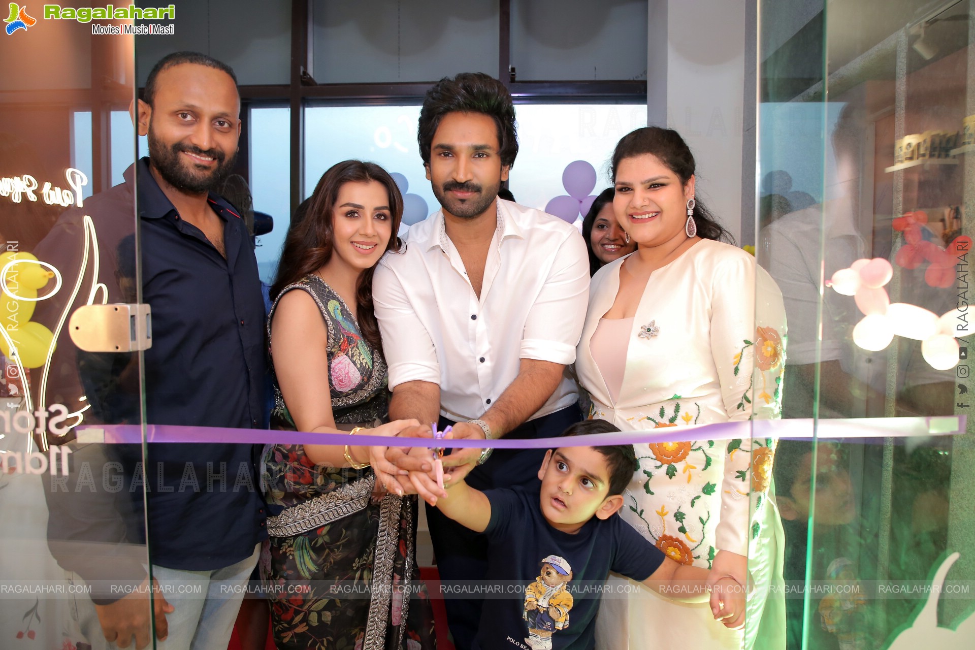 Floof & Co's  first Pet store inaugurated by Nikki Galrani & Aadhi Pinisetty