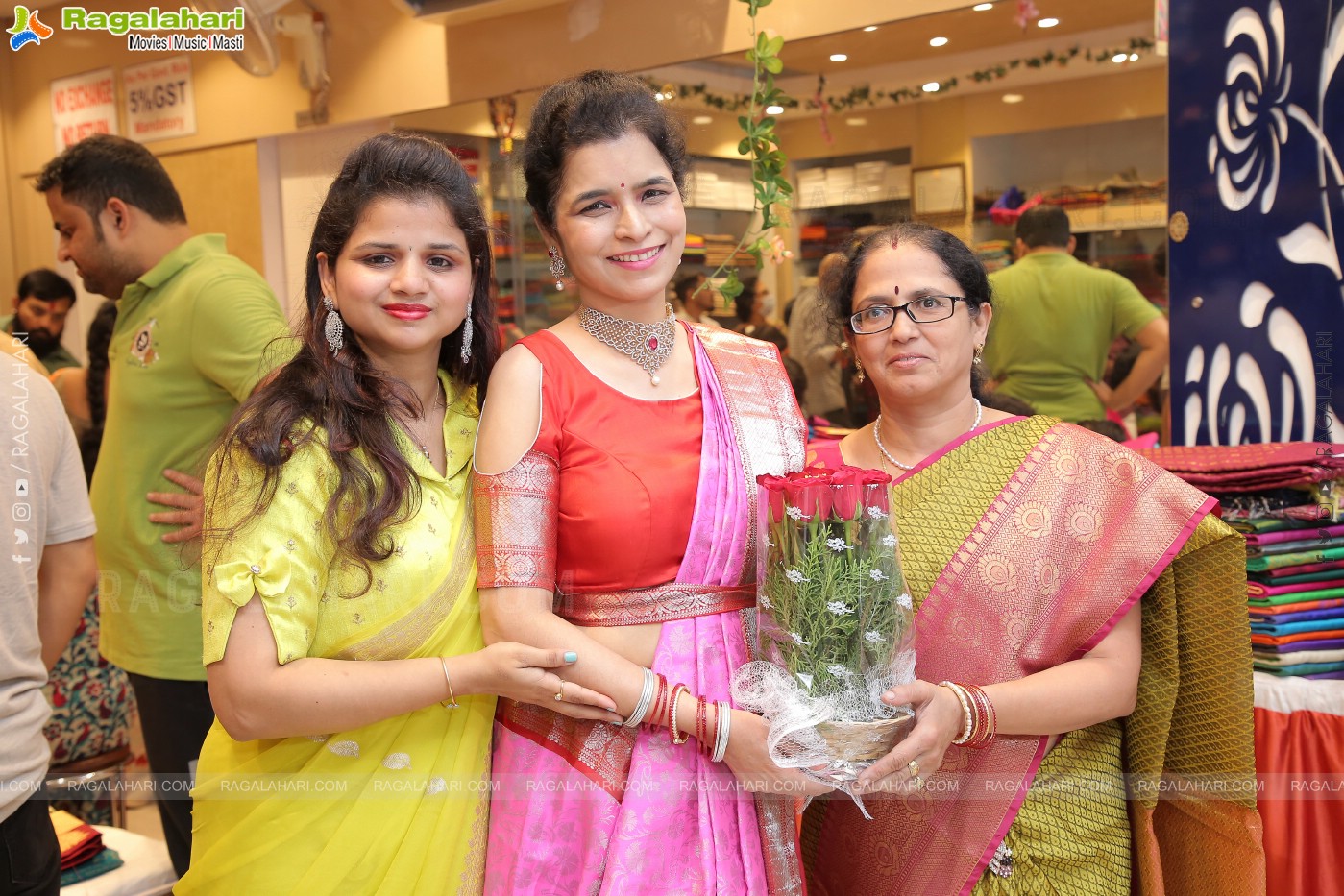 Sri Avanthi Silks 7th Anniversary Celebrations and Models Fashion Walk