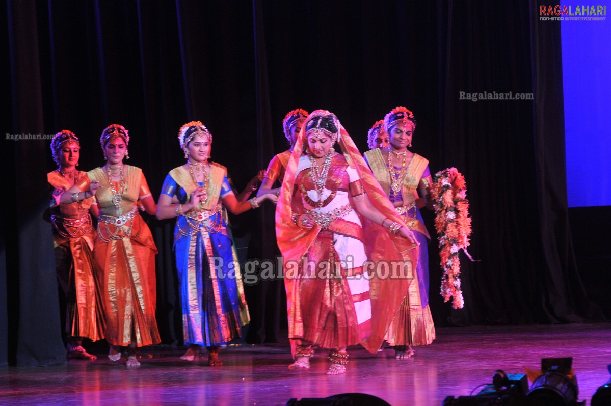 Hema Malini at TSR Awards 2011