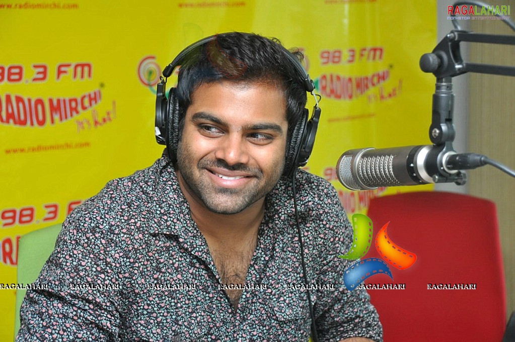 Sreerama Chandra at Radio Mirchi