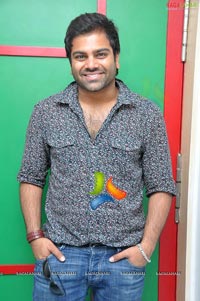 Indian Idol Sree Ramachandra at Radio Mirchi