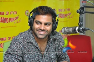 Indian Idol Sree Ramachandra at Radio Mirchi