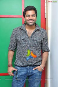 Indian Idol Sree Ramachandra at Radio Mirchi