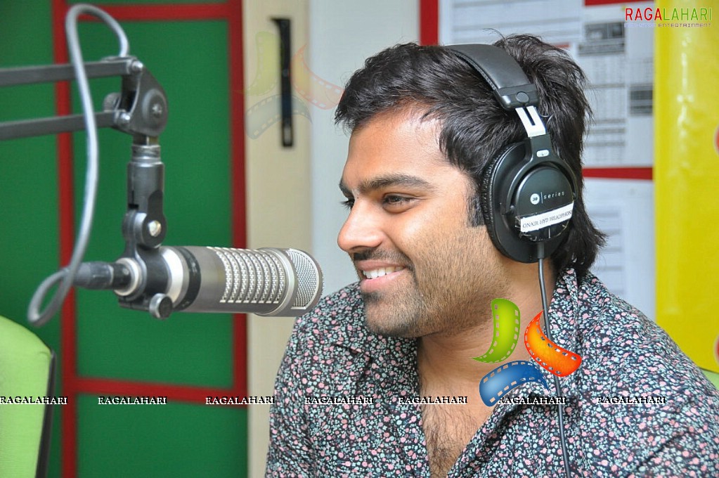 Sreerama Chandra at Radio Mirchi