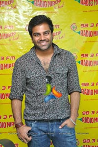 Indian Idol Sree Ramachandra at Radio Mirchi