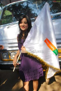 Ritu Barmecha Flags off Matrimony Express