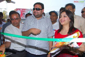 Mee Mobiles Launched by Suhani